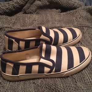 Mossimo slip on nautical themed shoes